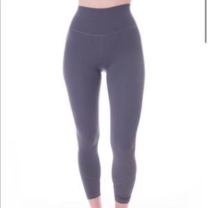 The Alainah III Sleek Legging - 23" - Purple Steel